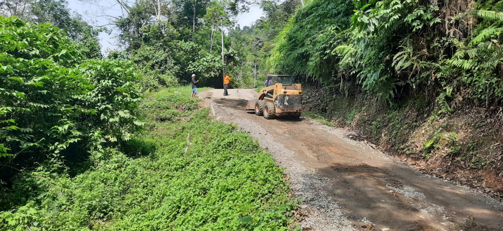 Survey kerusakan bangunan SD 15 Tanjung